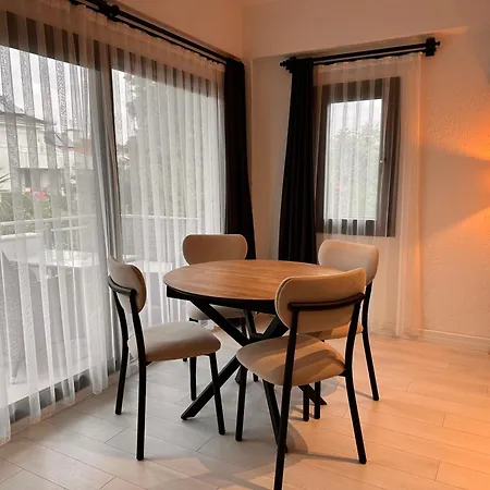 Aqua Apartment *