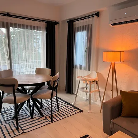 Aqua Apartment *